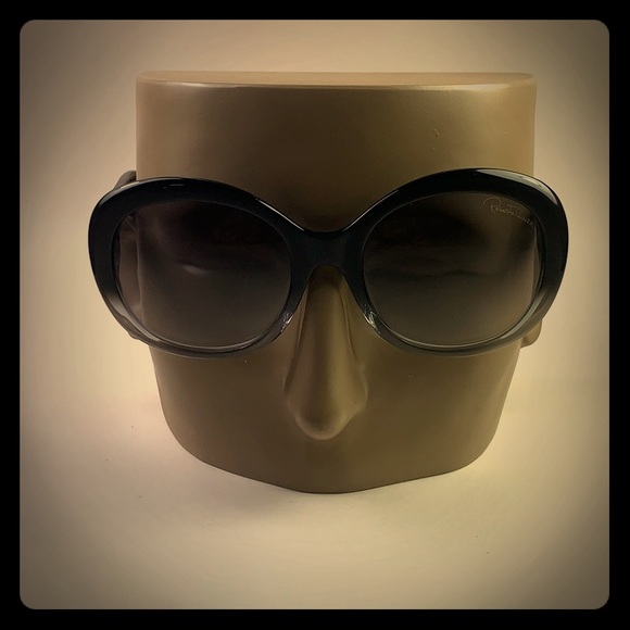Roberto Cavalli Accessories - New Women’s Roberto Cavalli Sunglasses